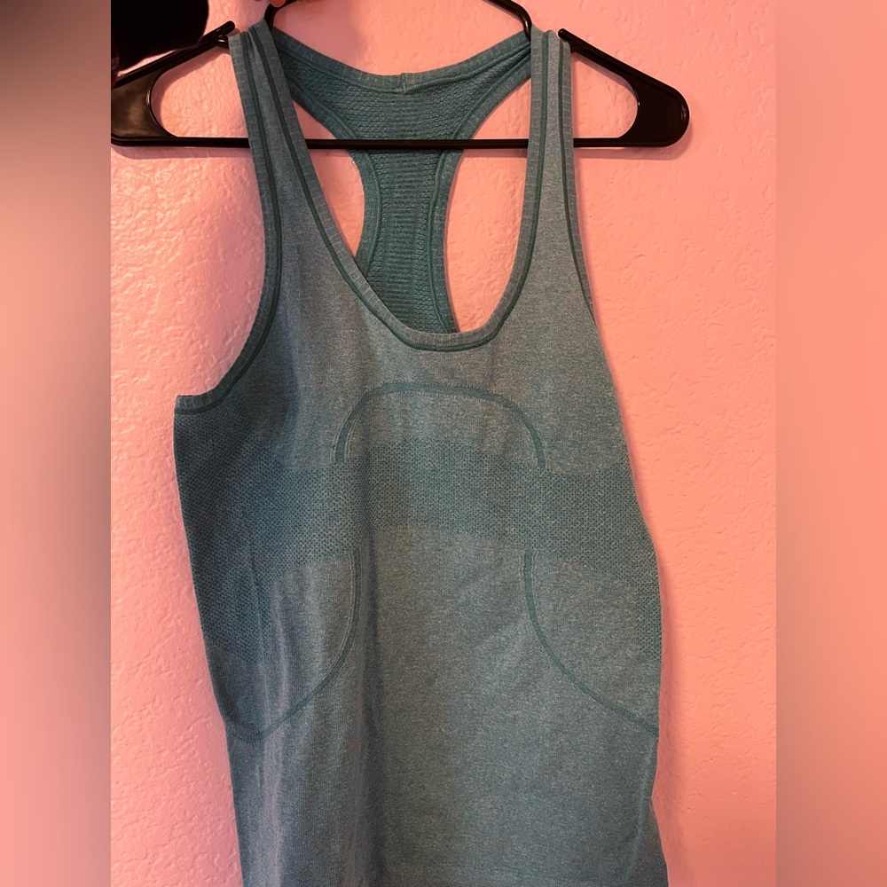 Lululemon Women’s Blue Tank Top
